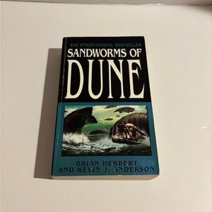 Sandworms of Dune Paperback
